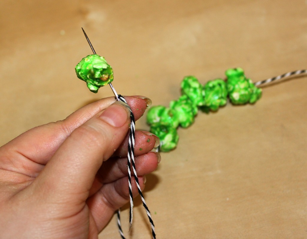 DIY St. Patrick's Day Popcorn Necklace