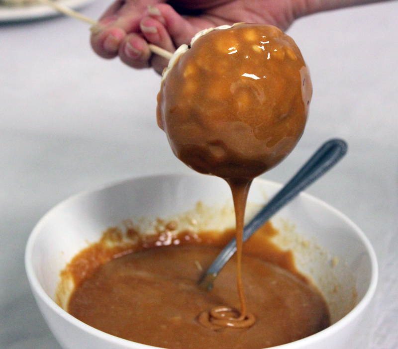 DIY Caramel Popcorn Balls