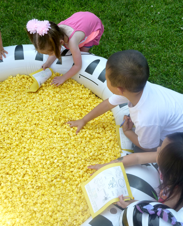 pool-of-popcorn-scavenger-hunt-kids-7